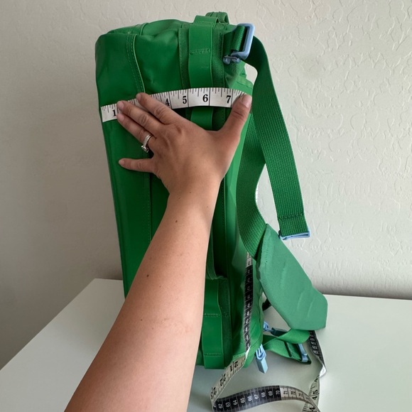 Drunk Elephant to the MoonGo Bag 32L - Picture 13 of 15